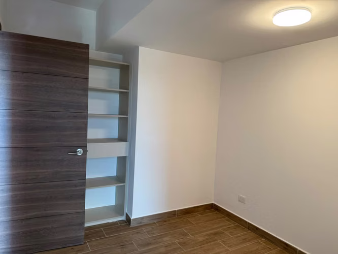 LINDO APARTAMENTO EN RENTA EN MODRA ZONA 4 - Imagen 5