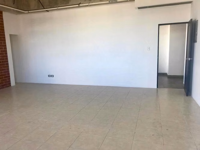 Rento Oficina en zona 11. Distrito Miraflores  - Imagen 4