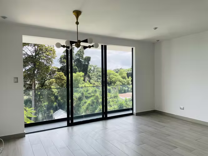Lindo Apartamento de 2 Habitaciones en zona 15 - Imagen 4