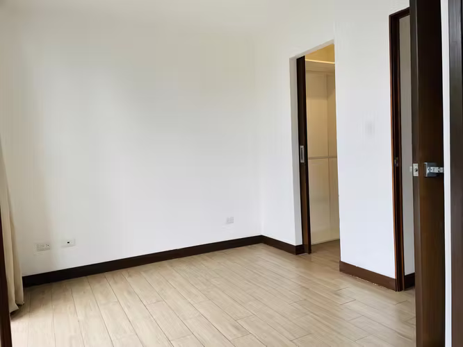 Apartamento de 1 Habitación en zona 15 Vista Hermosa 2