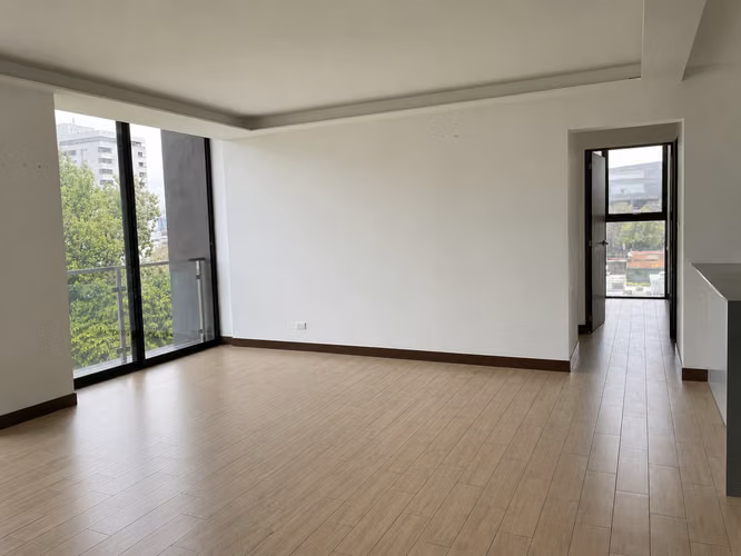 Lindo Apartamento de 2 Habitaciones en Vista Hermosa 2 - Imagen 2
