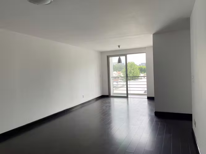 Apartamento de 3 Habitaciones en zona 14 - Imagen 3