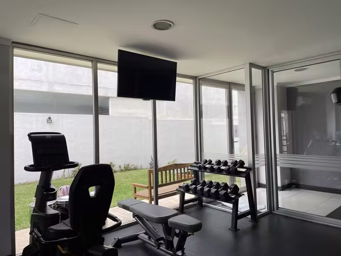 Apartamento de 3 Habitaciones en zona 14 - Imagen 17