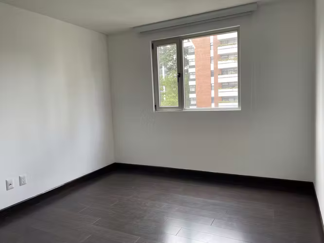 Apartamento de 3 Habitaciones en zona 14 - Imagen 14