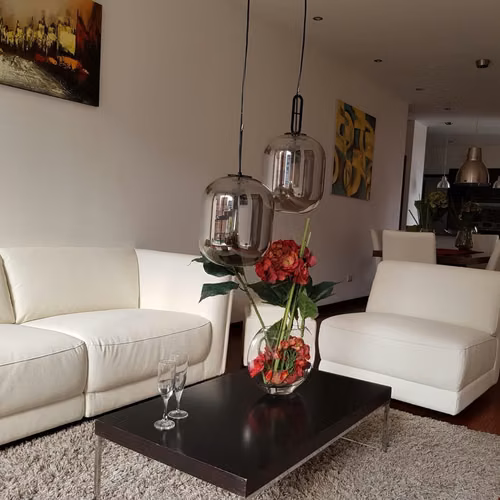 LINDO APARTAMENTO AMUEBLADO EN RENTA EN PLENUM 14 ZONA 14 - Imagen 2