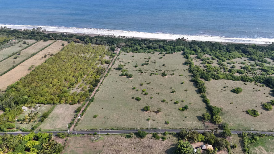 EN VENTA TERRENOS VACACIONALES EN PUERTO VIEJO, IZTAPA - OCRET