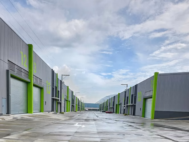 BODEGA INDUSTRIAL EN RENTA DE 17MIL M2 EN  GAMMA CA-9, AMATITLÁN