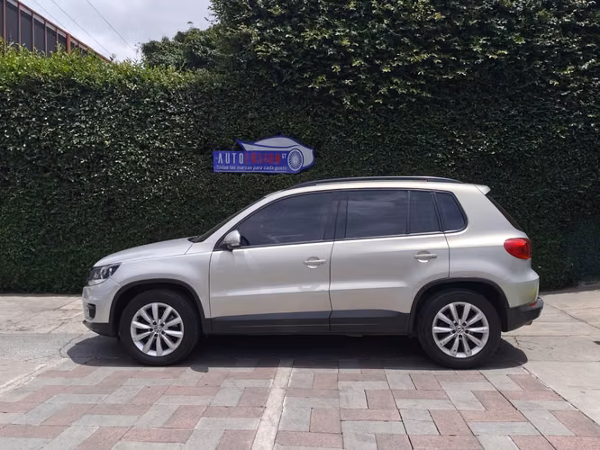Volkswagen Tiguan Modelo 2012 de agencia