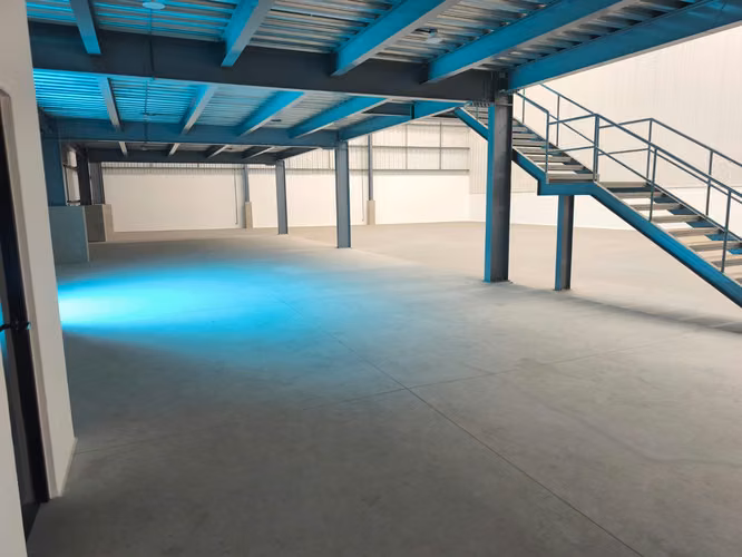 Excelente Oportunidad de Renta de Bodegas de 2268 m2 en Amatitlán  Dentro de complejo industrial - Imagen 6