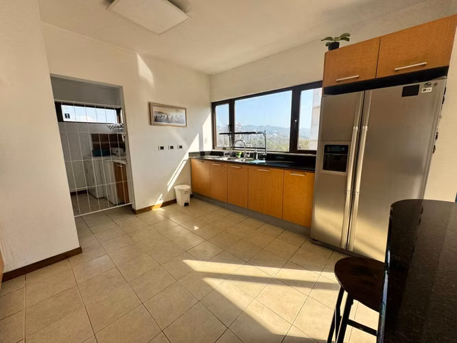 Amplio apartamento en zona 15, ubicación estratégica rodeado de vegetación. Amoblado o sin amoblar - Imagen 11