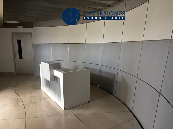 Oficina En Venta Con 763 mts En Zona 10 - Imagen 9