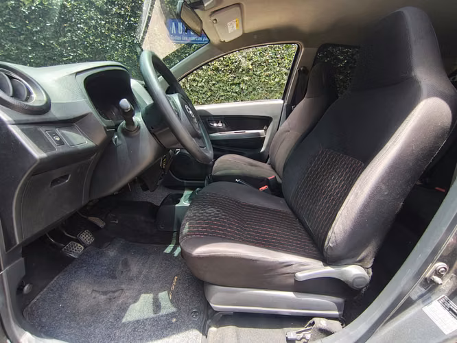 Toyota Agya Modelo 2022 de agencia 