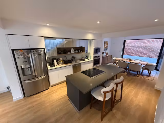 Vendo casa en Zona 13 CONDOMINIO CAÑADAS DE ELGIN - Imagen 18