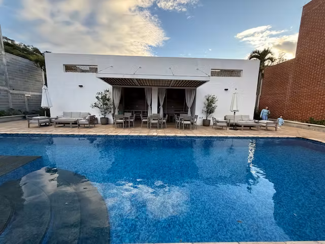 Vendo casa en Zona 13 CONDOMINIO CAÑADAS DE ELGIN - Imagen 19