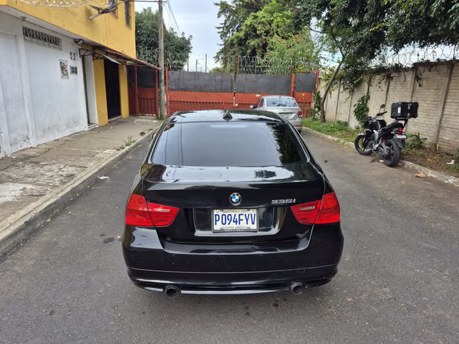 GANGA BMW 335I 2011 AUTOMATICO MOTOR 3.0 N55 BI TURBO FULL EQUIPO A/C,  BOLSAS AIRE, TAPICERIA DE CUERO