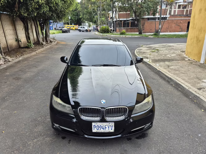GANGA BMW 335I 2011 AUTOMATICO MOTOR 3.0 N55 BI TURBO FULL EQUIPO A/C,  BOLSAS AIRE, TAPICERIA DE CUERO