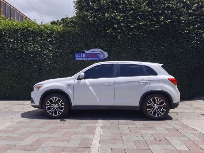 Mitsubishi Outlander Sport Es 2wd Modelo 2016