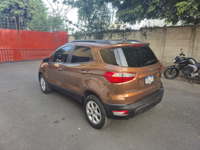 Ganga Ford Ecosport SE2019 automática 4x4 f/equipo motor 2.0 de 4 cilindros a/c  bolsas/aire Nitida