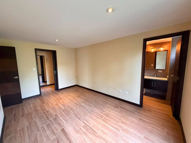 Apartamento en Venta – Zona 15, VH II