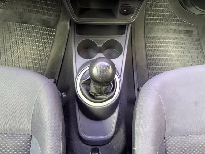 Volkswagen Gol de Agencia Modelo 2015