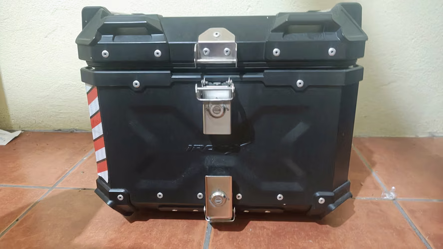 Cajuela Iron X, 45L, Negociable 