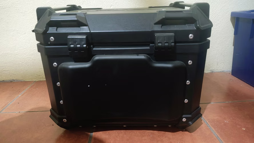Cajuela Iron X, 45L, Negociable  - Imagen 4