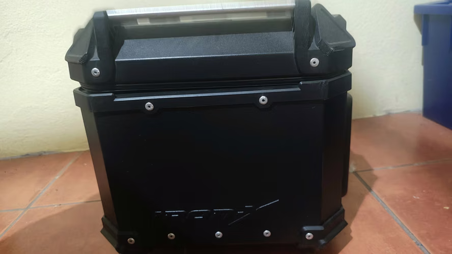 Cajuela Iron X, 45L, Negociable  - Imagen 3