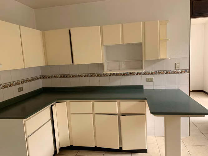 CASA EN VENTA -  KM 16 CONDOMINIO CARRETERA A EL SAVADOR.  - Imagen 4
