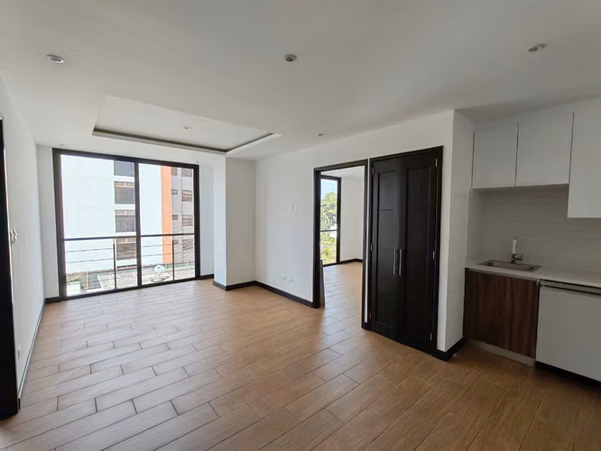 APARTAMENTO EN ALQUILER! TORRE PRAGA – VISTA HERMOSA I, ZONA 15 - Imagen 2