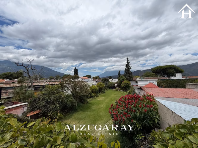 Casa con jardín ÚNICA en casco central Antigua 1776Vrs2 - Imagen 12