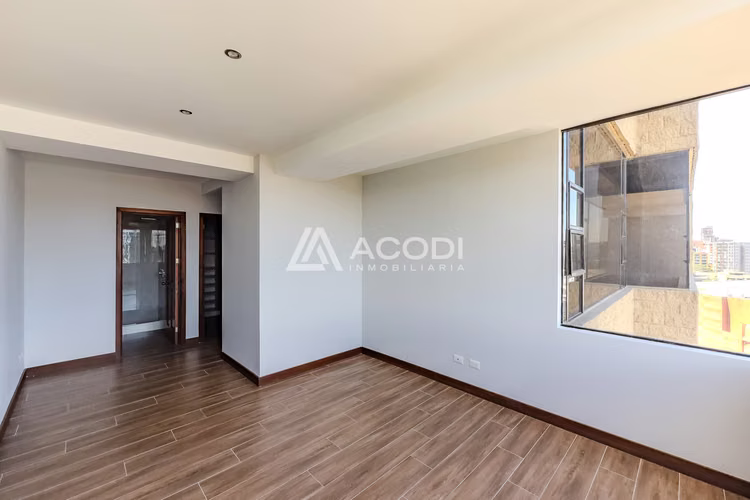 Apartamento en Zona 10 - Imagen 4
