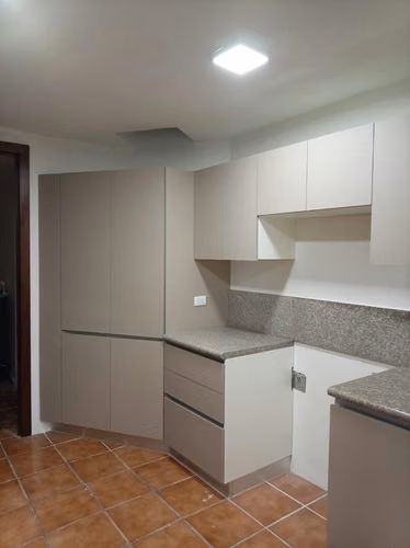 Casa en Alquiler ideal para residencia o para oficina administrativa en zona 14 La Villa - Imagen 2