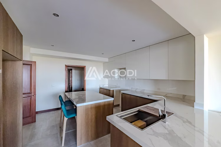 Apartamento en Zona 10 - Imagen 3