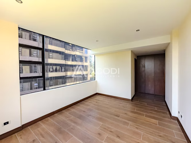 Apartamento en Zona 10 - Imagen 2