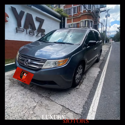 HONDA ODYSSEY AÑO 2011 AUTOMÁTICA 