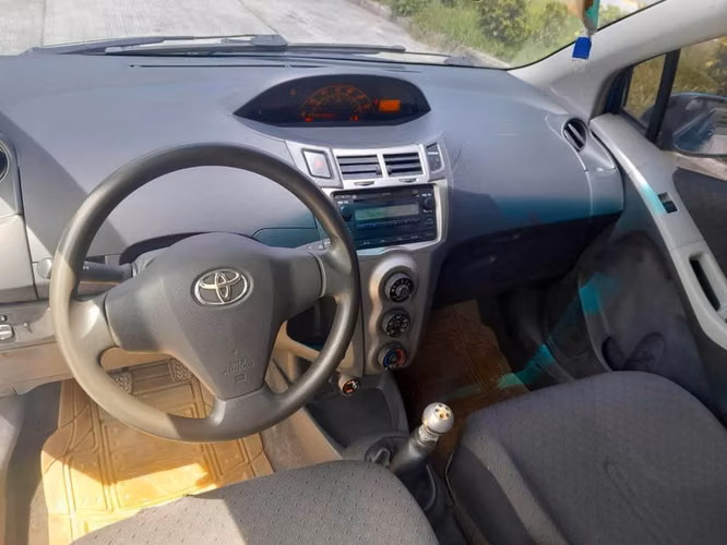 Toyota Yaris Mecánico año 2009