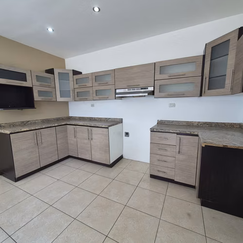 Apartamento en Renta en Kanajuyu 2 Zona 16 - Imagen 6