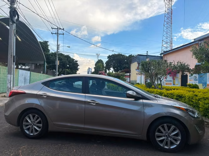 Hyunday elantra 2014 - Imagen 5