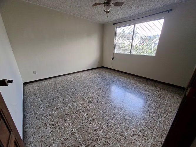 Casa en venta en Mariscal Zona 11 dentro de Condominio - Imagen 9
