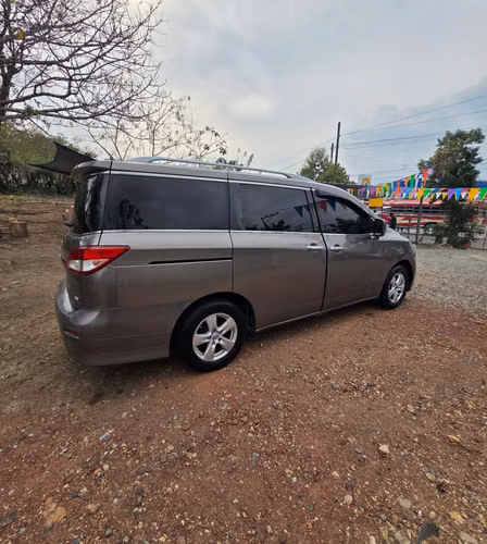 Nissan Quest 2014