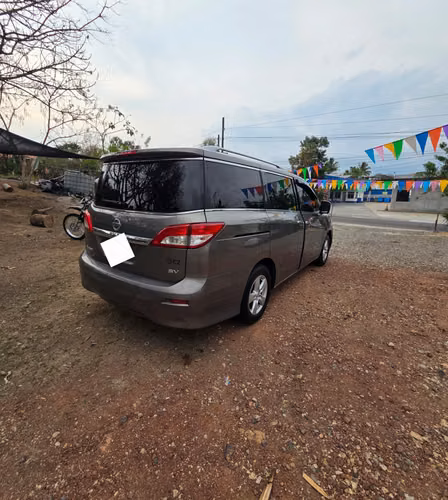 Nissan Quest 2014