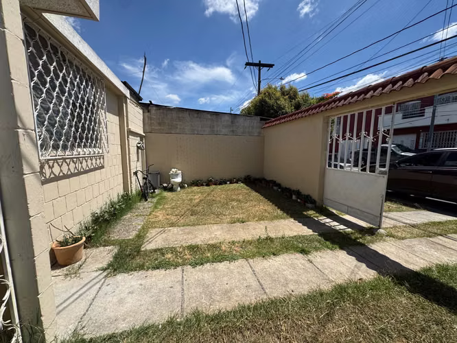 CASA EN VENTA EN LOMAS DE PORTUGAL, ZONA 1 DE MIXCO  - Imagen 4
