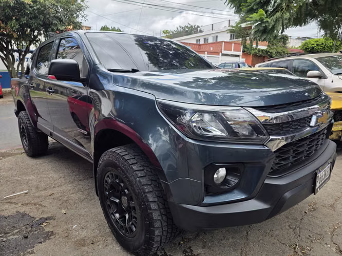 Chevrolet Colorado 2023 Turbo Diésel Financiamiento privado no revisa buro - Imagen 2