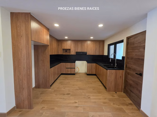 Casa en alquiler en San Cristobal, sector B1, para vivienda u oficina a puerta cerrada - Imagen 3
