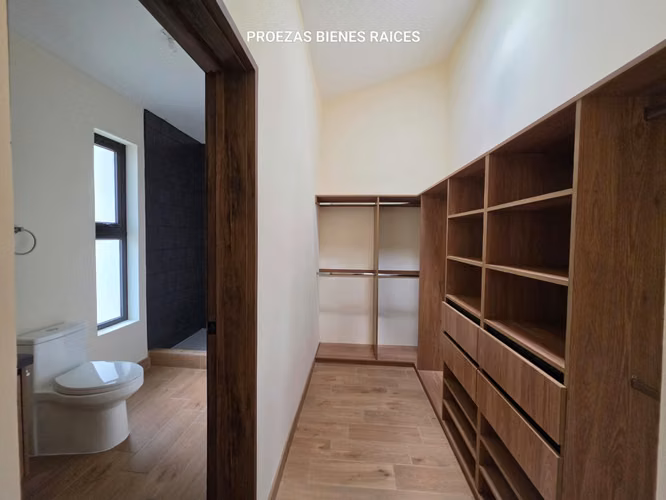 Casa en alquiler en San Cristobal, sector B1, para vivienda u oficina a puerta cerrada - Imagen 12