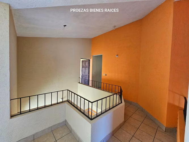 Zona 7, para oficina, casa en alquiler, frente a Galeria Prima, Colonia Villas de San Juan - Imagen 6