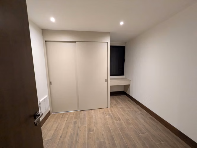 Z.15 VHI Gaura RENTO Apto. Para estrenar, 2 dormitorios, 2 baños, 2 estacionamientos US$1,500 incluye mantenimiento