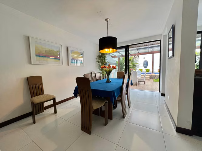VENTA DE ESPECTACULAR VIVIENDA CON PISCINA DENTRO DE GARITA VH1, ZONA 15 - Imagen 12