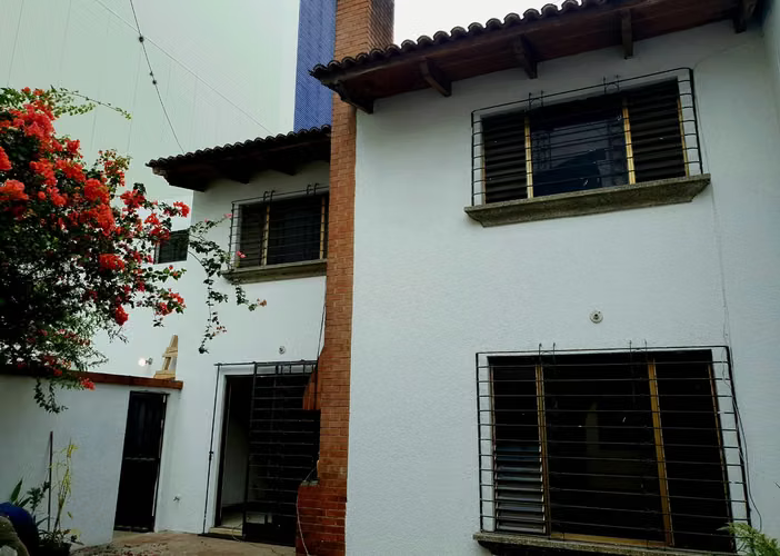 AMPLIA CASA PARA OFICINA EN CHARCAS ZONA 11 FUERA DE GARITA - Imagen 10