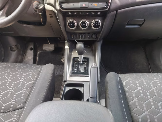 Mitsubishi Rvr Es Modelo 2025
